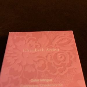 Elizabeth Arden Eyeshadow and Blush set